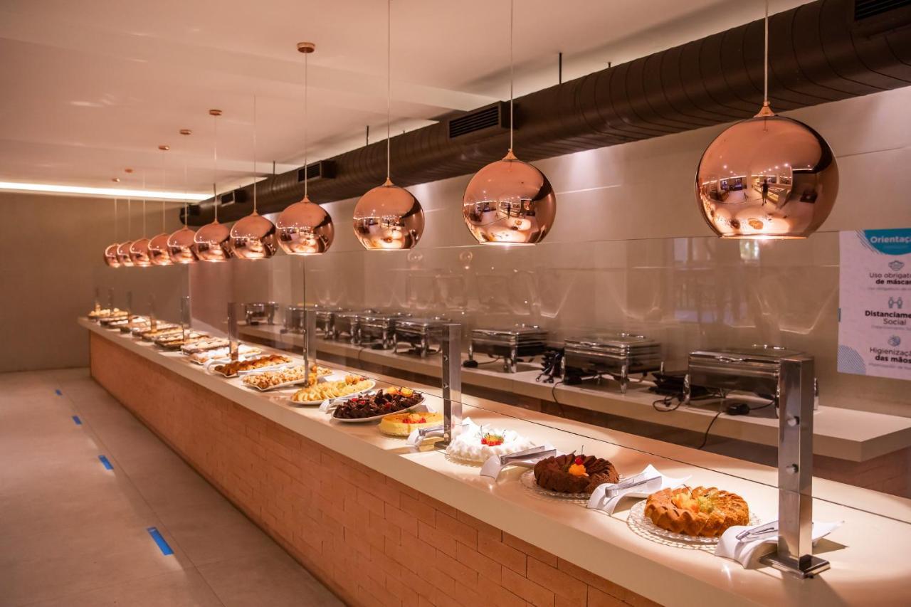 La Torre Resort - Все включено Порту-Сегуру Экстерьер фото The buffet at the lounge